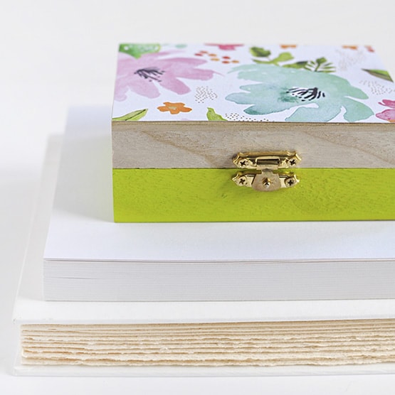 DIY Floral Painted Wooden Box - Delineate Your Dwelling